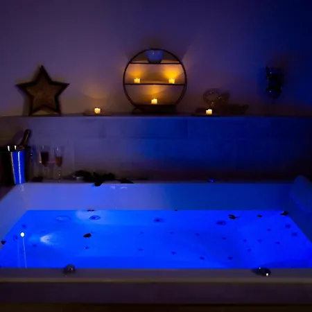 Le Mas Aux Amoureux , Suite Romantique Et Spa Le Barcarès Extérieur photo