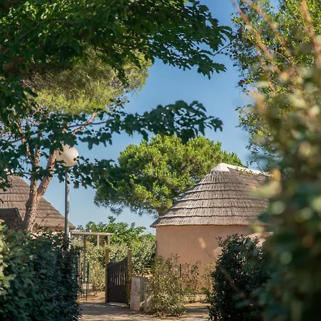 Le Mas Aux Amoureux , Suite Romantique Et Spa Le Barcarès Extérieur photo
